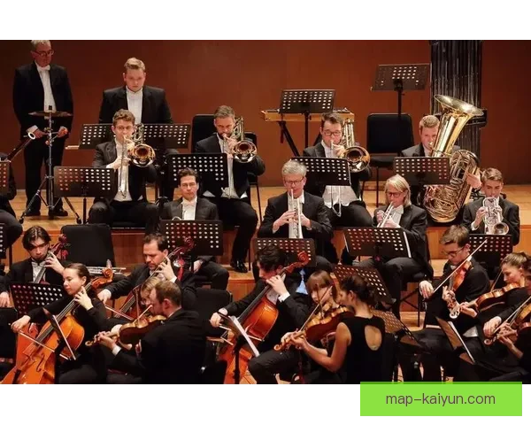 科隆阵容深度持续增强，近期状态备受关注，竞争力逐步提升