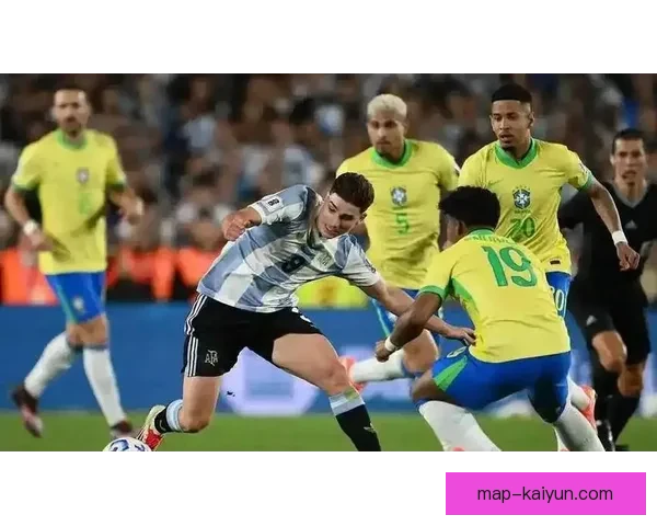 阿根廷队战术风格逐渐形成，球队配合默契状态回暖，期待在世界杯中发力。