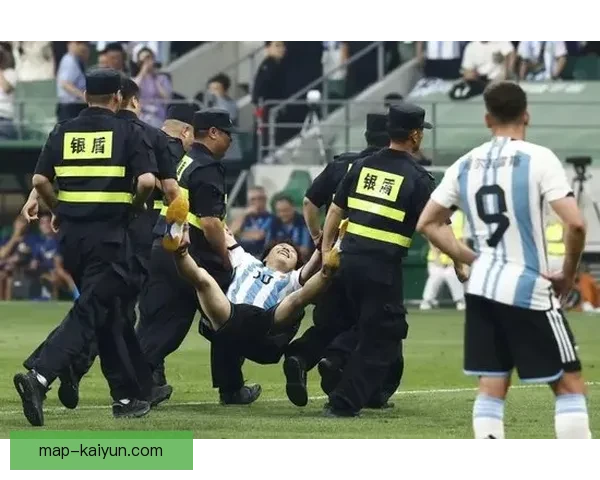 英超花絮集锦展示精彩瞬间与球员表现，揭示赛事发展趋势